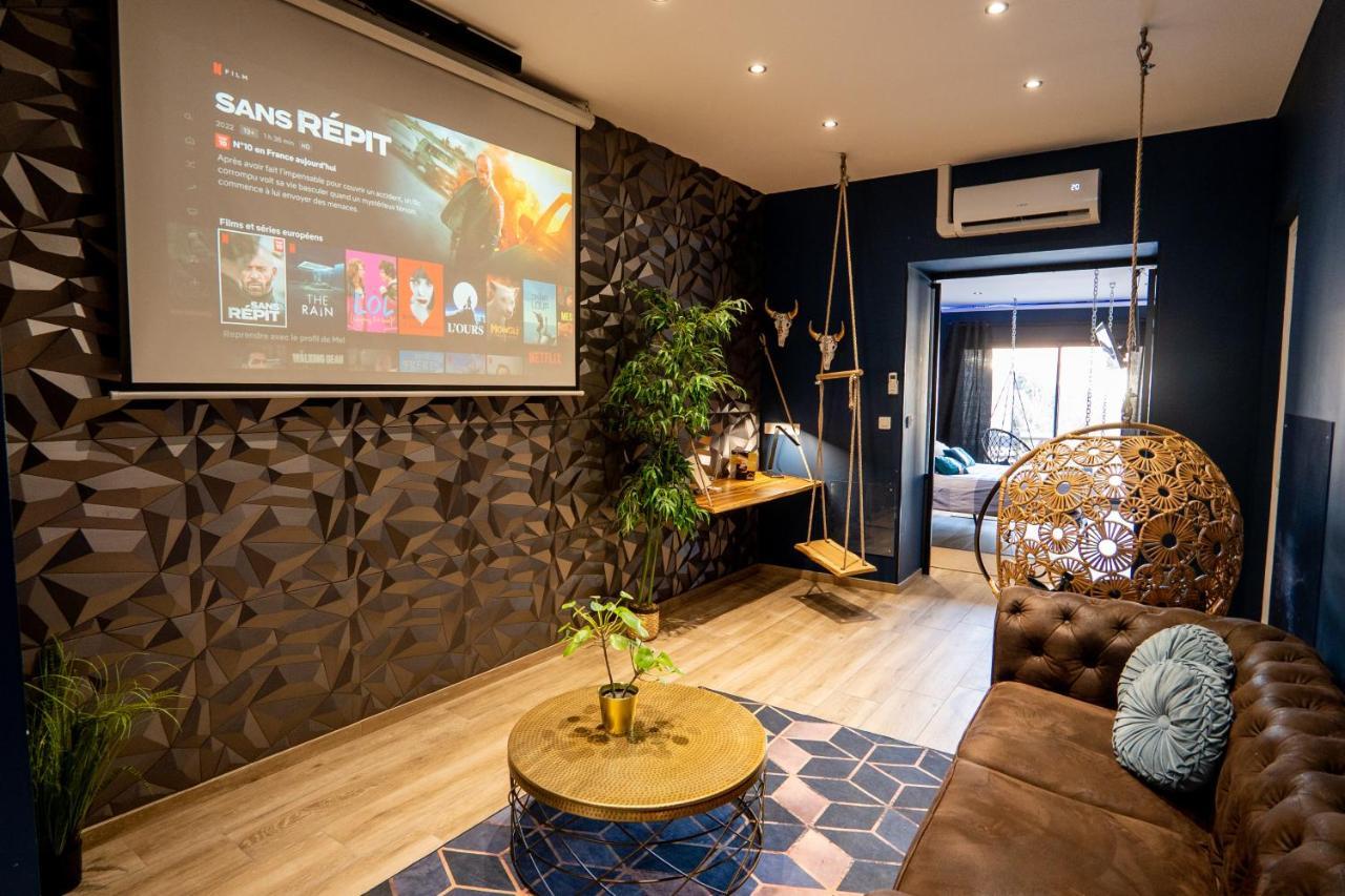 Capsule le temps suspendu balnéo&home cinema&billard Valenciennes Extérieur photo