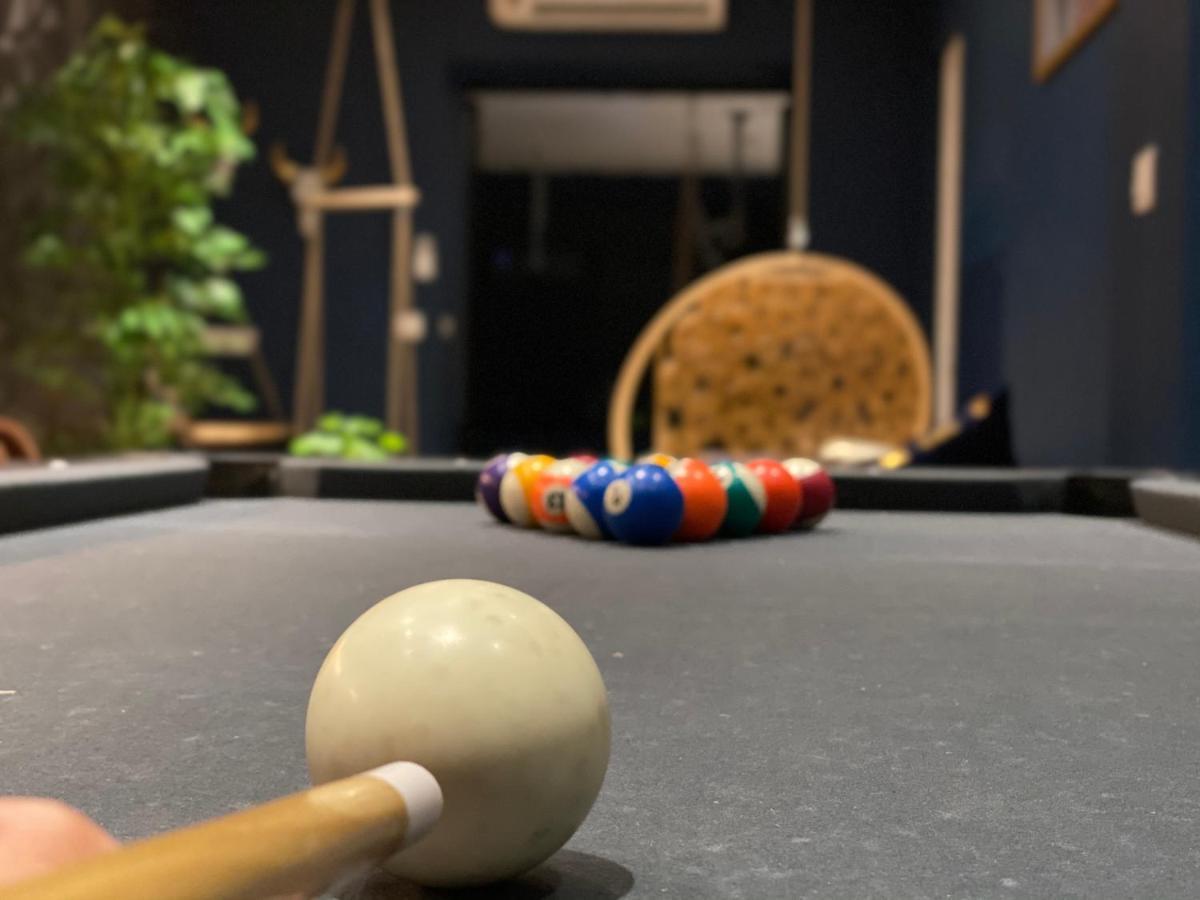 Capsule le temps suspendu balnéo&home cinema&billard Valenciennes Extérieur photo